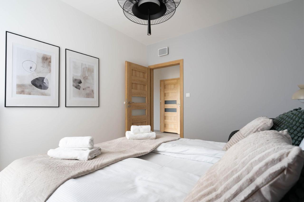 גדינייה Symphony Modern Tower Apartamenty מראה חיצוני תמונה