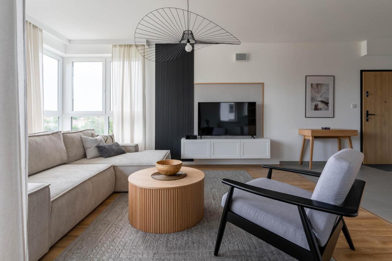 גדינייה Symphony Modern Tower Apartamenty מראה חיצוני תמונה